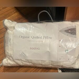 $265 Saatva Quilted Organic Cotton Pillow Queen Size 20 x 29 Inches Brand New